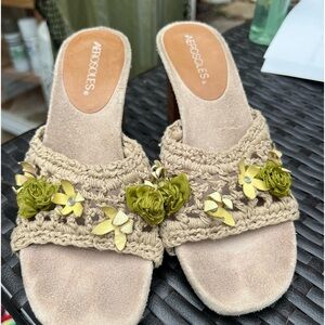 Aerosoles-Howdy Partner Green Floral Cream Crochet Sandal Peep Toe Heels